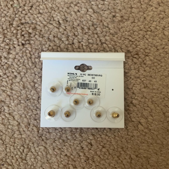 Lauren Conrad 4 Piece Set of Earrings - Picture 2 of 2